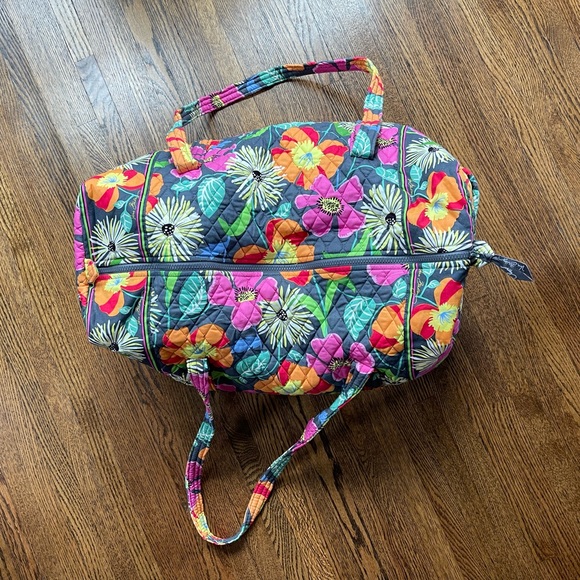 Vera Bradley large duffel bag in Jazzy Blooms - Picture 8 of 9